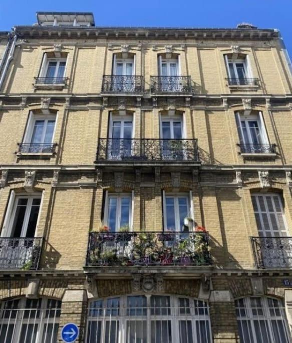 Bel Appartement Haussmannien ル・アーヴル エクステリア 写真